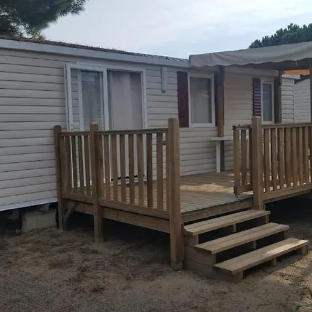 Mhvacances Louent Plusieurs Mobilhomes Dans Camping 4 Etoiles A 200m De La Plage Et Cure Thermale Campsite 4*