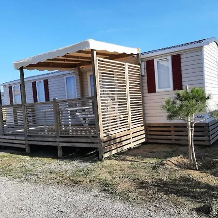Mhvacances Louent Plusieurs Mobilhomes Dans Camping 4 Etoiles A 200m De La Plage Et Cure Thermale Canet-en-Roussillon